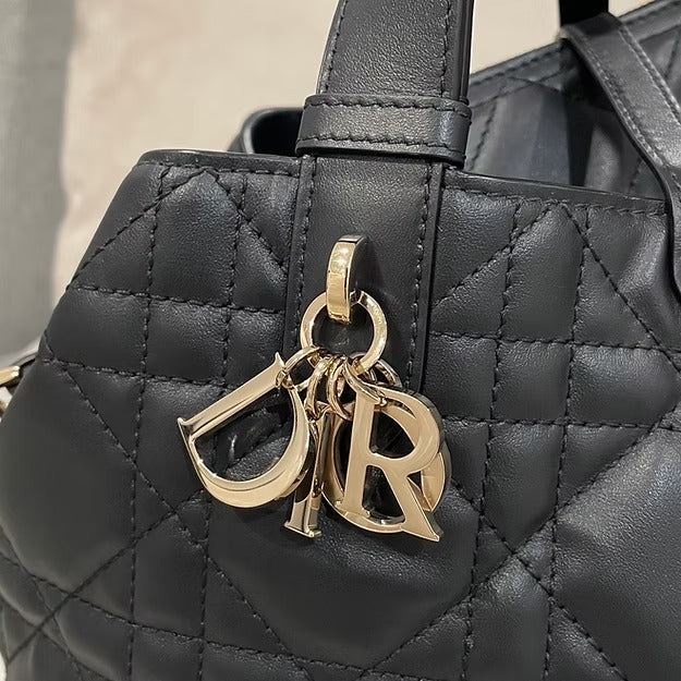 DIOR MITTELGROSSE HANDTASCHE